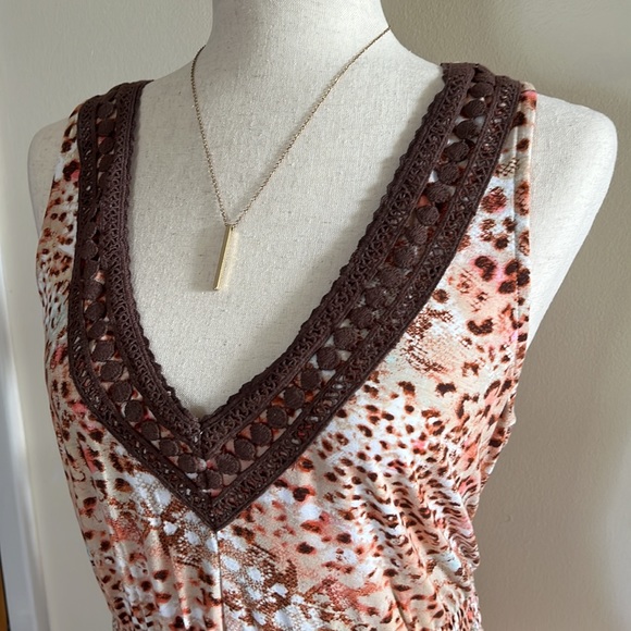 Sofía Jeans by Sofia Vergara stretchy sexy animal print dress - Picture 4 of 9